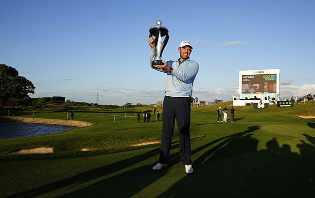 Rekordní prémii v historii golfu získal na turnaji v Londýně Schwartzel