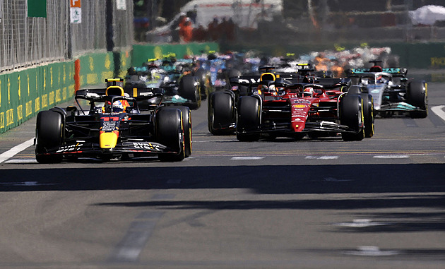 Sprint a dvě kvalifikace. Velká cena Ázerbájdžánu F1 slibuje drama