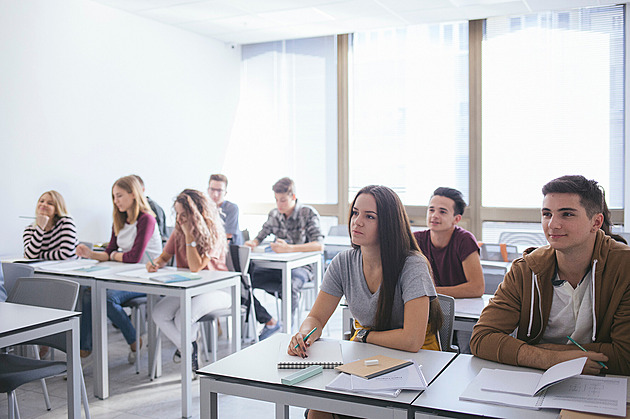 Nepřijaté deváťáky úřady práce nespasí, mohou být jen nádeníky