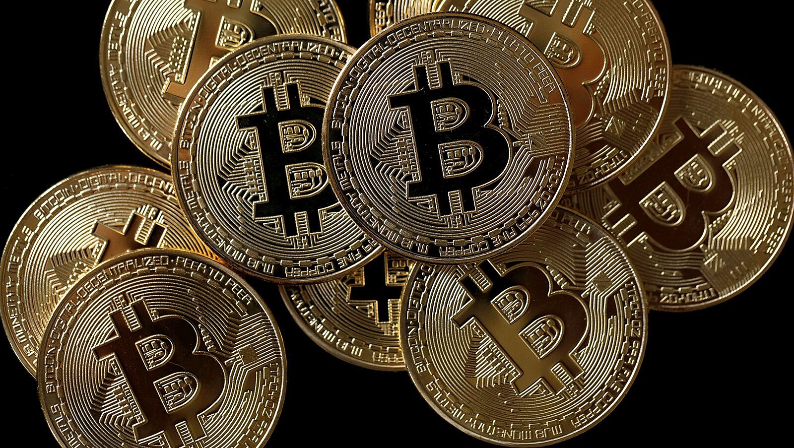Bitcoin bude mít do deseti let hodnotu 100 dolarů, říká ekonom z Harvardu -  iDNES.cz