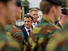 Emmanuel Macron na vojenské základn Mihaila Kogalniceanua s rumunským...