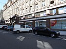 Policejn jednotky zasahuj v Jungmannov ulici v Praze. (15. ervna 2022)