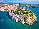 Rovinjské pláe jsou povaovány za nejkrásnjí v Chorvatsku.