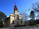 Kostel svatch Jan stoj ve Smetanovch sadech v Opav.
