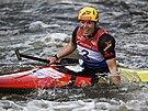 Vítzka Svtového pohár vodního slalomu kanoistek v Praze Tereza Fierová....