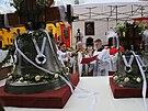 Ve Mst Toukov slavnostn umístili do ve místního kostela zvon svatého...