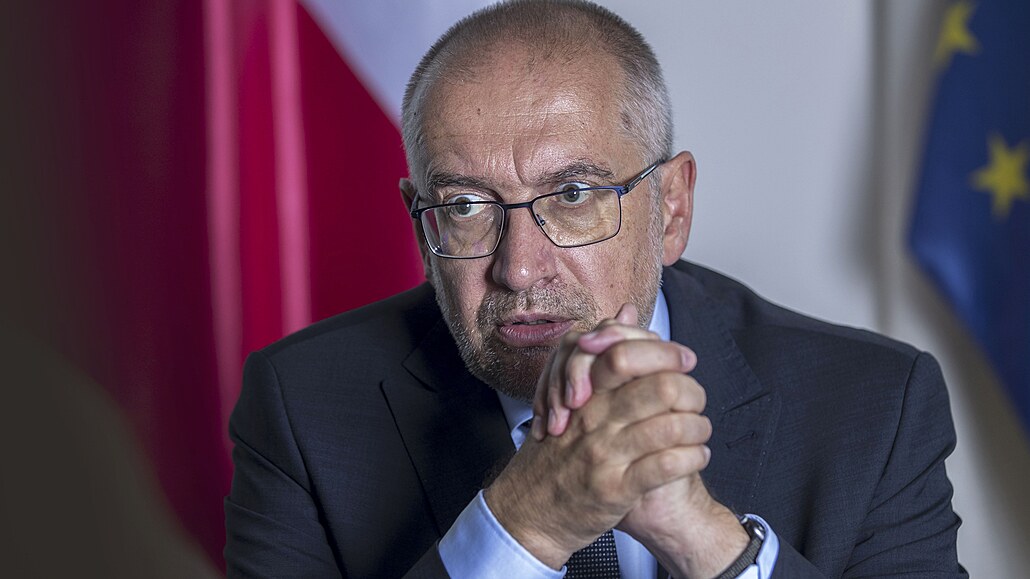Mikulá Bek, ministr pro evropské záleitosti