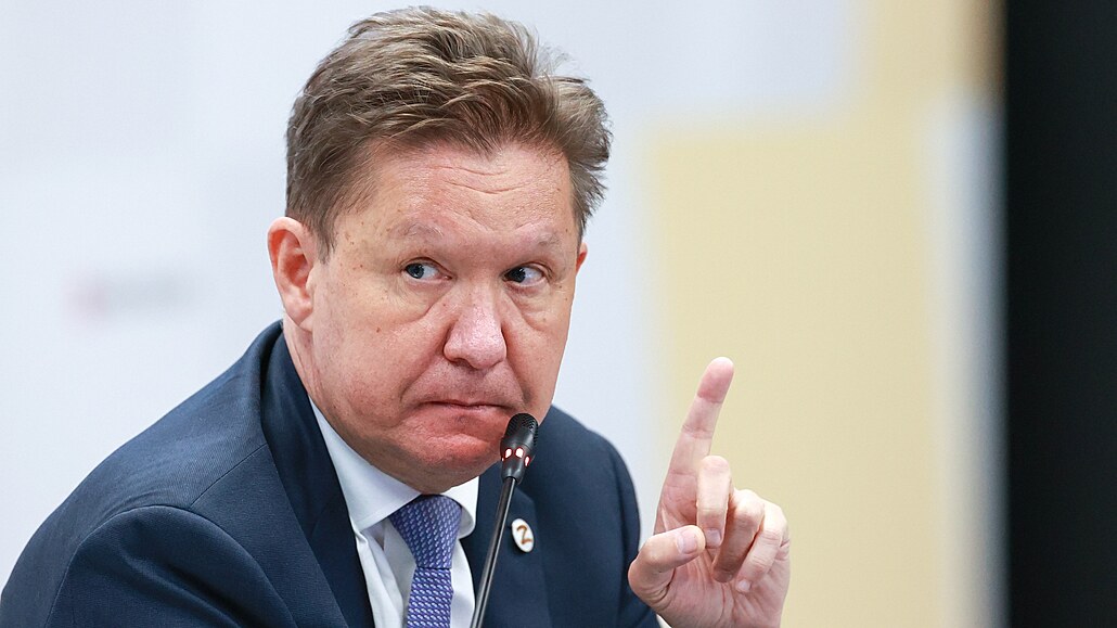 Šéf ruského Gazpromu Alexei Miller na Petrohradském mezinárodním ekonomickém...