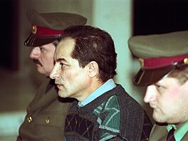 Zem�el nejhor�í sériový vrah v d�jinách Slovenska Ondrej Rigo. Devítinásobný...