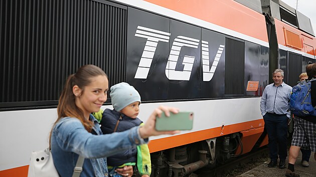 Rychlovlak TGV byl k vidn tak v Jihlav. (10. ervna 2022)