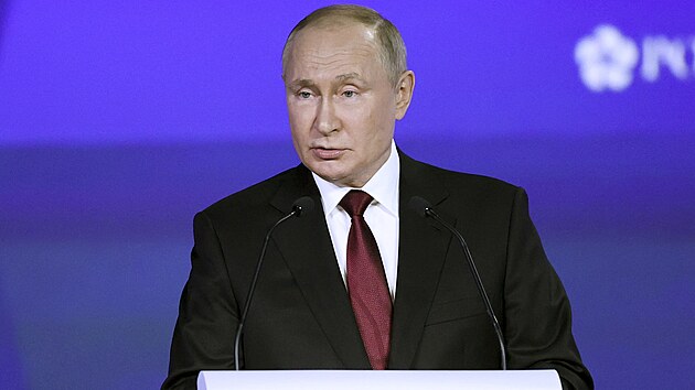 Ruský prezident Vladimir Putin (17. června 2022)