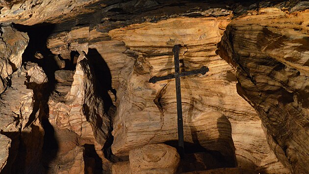 V turistick oblasti Toulava se nachz i Chnovsk jeskyn.