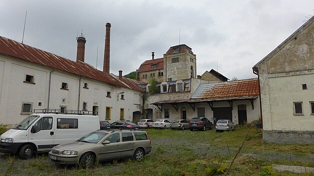 Roku 1948 byl pivovar znrodnn a v roce 1968 uzaven. Zaal chtrat, veker vybaven skonilo v mstn sbrn.  