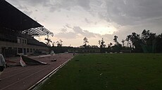 Atletický stadion v Hodonín po niivém tornádu.