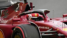 Charles Leclerc bhem kvalifikace Velké ceny Ázerbájdánu.