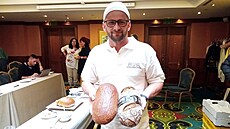 Stanislav Janí�ek je ost�ílený porotce.