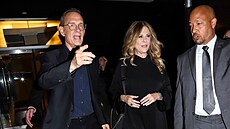 Herec Tom Hanks s manželkou Ritou Wilsonovou (červen 2022)
