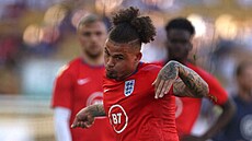 Kalvin Phillips z Anglie se chystá na zápas.
