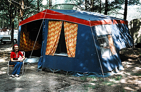 Východoněmecký stanový přívěs Camptourist CT7