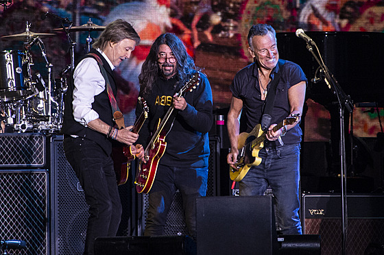 Paul McCartney, Dave Grohl a Bruce Springsteen na Glastonbury