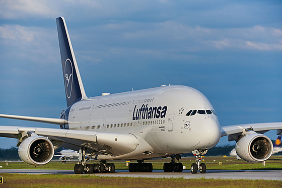 Lufthansa pítí rok vrátí do provozu Airbus A380