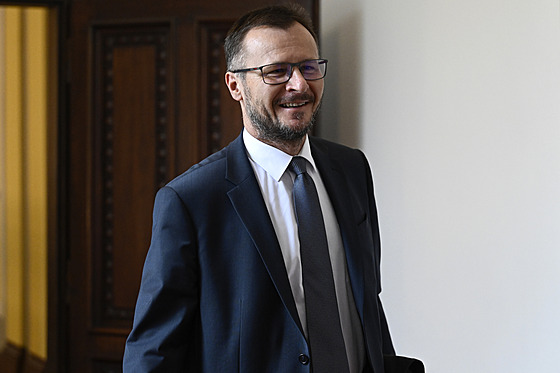 Ministr zemdlství Zdenk Nekula na schzi vlády (29. ervna 2022)