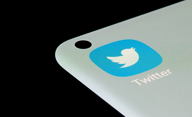 Konec smartphonových trapasů na Twitteru. Zruší se práskačská funkce