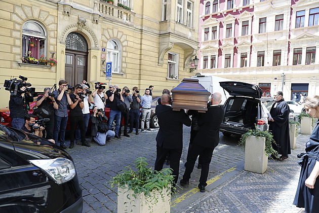 V Praze se lidé mohli naposledy rozloučit s Věslavem Michalikem
