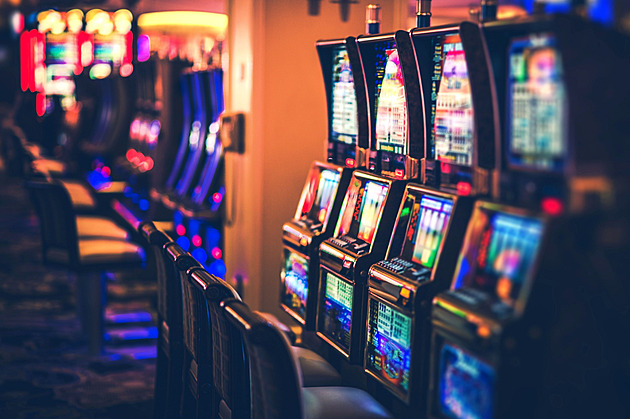 Neplatiče výživného zapíše stát automaticky na seznam zakazující hazardní hry