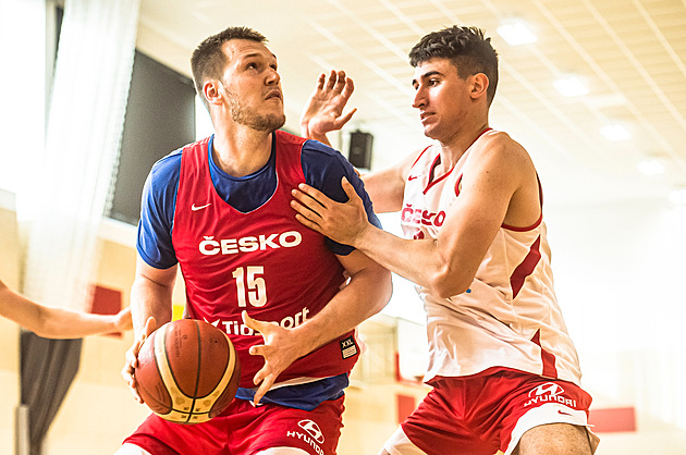 Satoranský a spol. nebudou. O MS basketbalistů jde bojovat desítka z české ligy