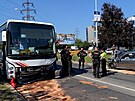 V Hostivai se srazil autobus s autem, zranilo se 12 dtí a nkolik dosplých