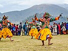 Rituální tanec v maskách je jedním z vrchol roního festivalu v údolí...