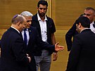 Izraelský premiér Naftali Bennett (vlevo) s ministrem zahranií Jairem Lapidem...
