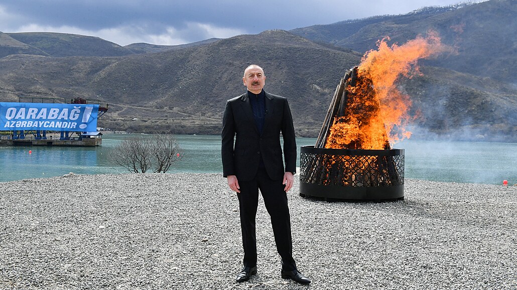 Ázerbájdánský prezident Ilham Alijev slaví v Karabachu Nourúz, svátek jarní...