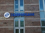Logo třetí největší ruské banky Gazprombank. (27. února 2022)