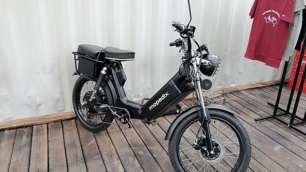 Vývojový prototyp elektrického mopedu Mopedix
