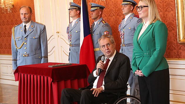 Prezident Milo Zeman povil budoucho nelnka generlnho tbu Karla ehku. (22. ervna 2022)