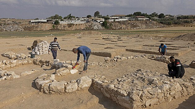 Pi vykopvkch nov nalezen meity bylo podle archeolog nalezeno mnoho keramickch pedmt, kter pochzej ze sedmho a osmho stolet. (22. ervna 2022)