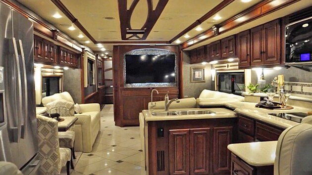 Interi�r je jako z p�tihv�zdi�kov�ch hotel�.