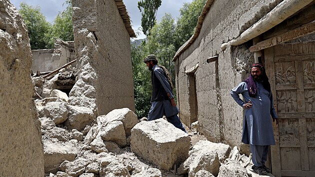 Ruiny jednoho z dom v Afghnistnu, kter zashlo steden zemtesen. (23. ervna 2022)