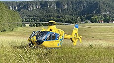 V Adršpachu spadl horolezec, letěl pro něj vrtulník. (25. června 2022)