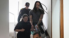 Hv�zda WNBA a dvojnásobná zlatá olympijská medailistka Brittney Grinerová je v...