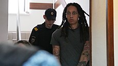 Hvzda WNBA a dvojnásobná zlatá olympijská medailistka Brittney Grinerová je v...