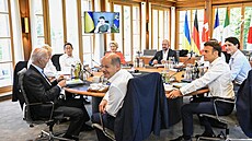 Účastníci summitu G7 během jednání (27. června 2022)