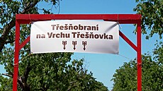 Teobraní v Hrdloezích (tramvajové a autobusové zastávky Balkán, Spojovací)...