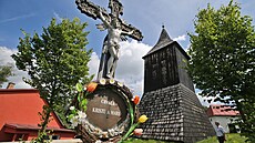 Zvonice u kostela svatého Václava v Horním Studenci stojí u� t�i staletí. Její...