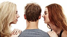 Mu� a dv� �eny. Ilustra�ní snímek