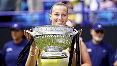 Petra Kvitová jako vítězka tenisového turnaje v Eastbourne