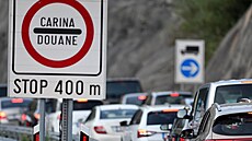 Na chorvatsko-slovinské hranici se v neděli čekalo na odbavení až dvanáct hodin... | na serveru Lidovky.cz | aktuální zprávy