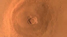 Jeden ze snímků Marsu, který pořídila čínská kosmická loď během svých přeletů.